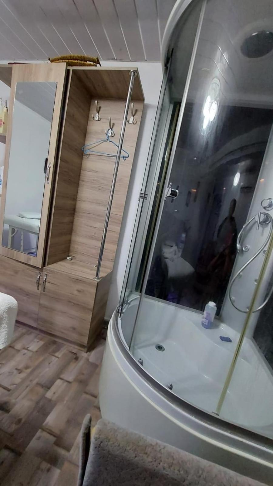 Boutique Hotel Pʼotʼi الغرفة الصورة